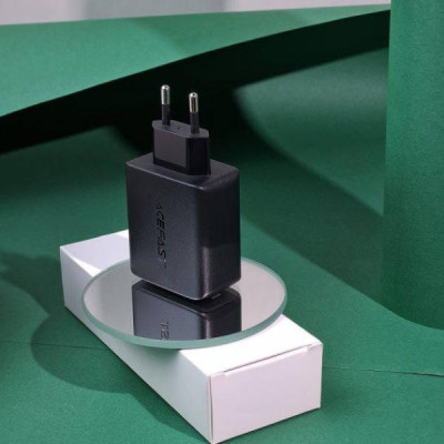 Зарядний пристрій ACEFAST A57 PD35W GaN 2*USB-A+USB-C Чорний