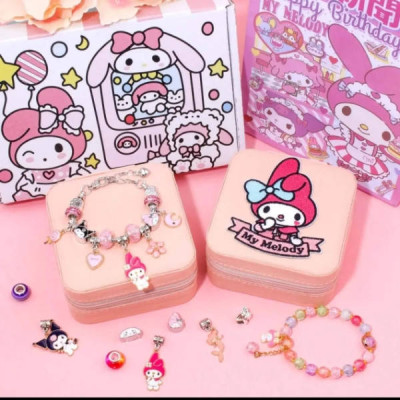 Набір для створення браслетів PANDORA My Melody у бежевому кейсі