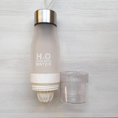 Пляшка соковитискач H2O біла